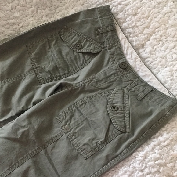 GAP Military Green Crop Pants - Picture 7 of 7